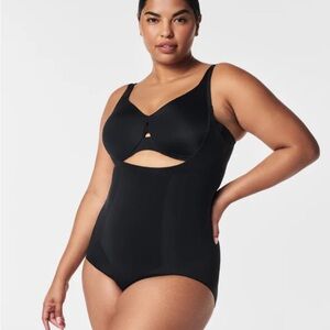 SPANX Open Bust Brief Bodysuit Sz M